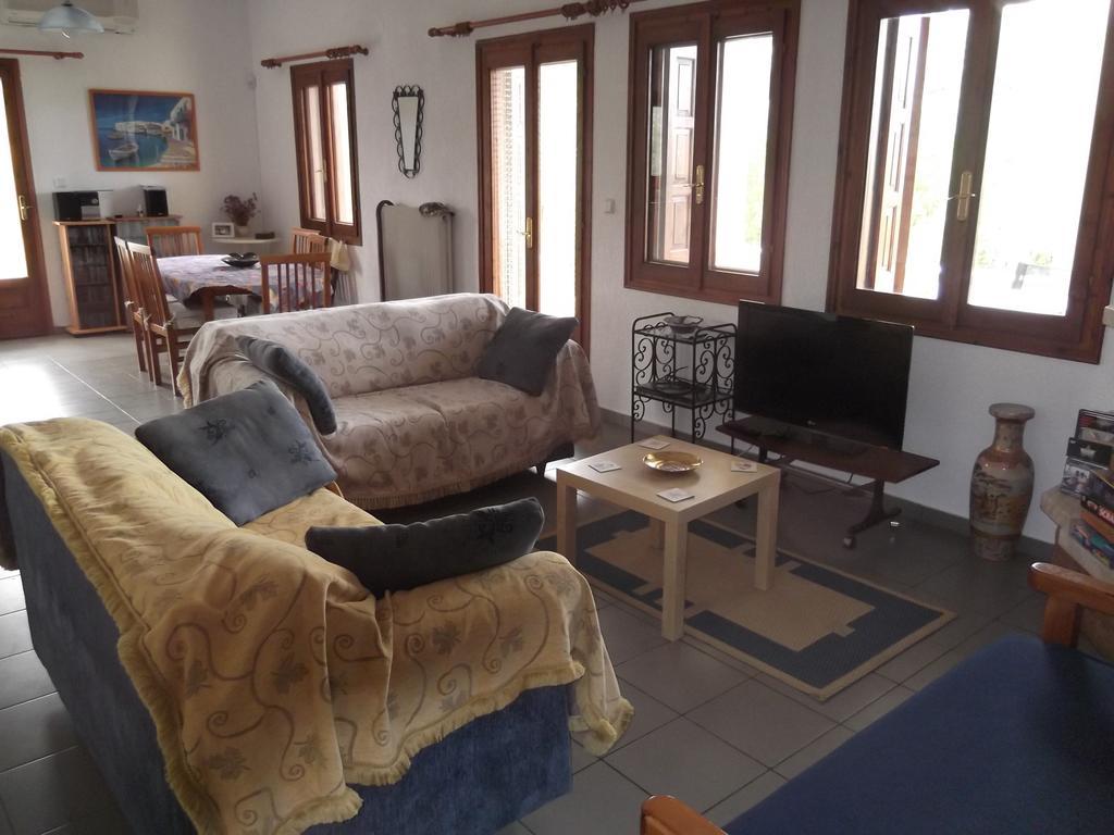 אמליאפולי Villa Christina מראה חיצוני תמונה