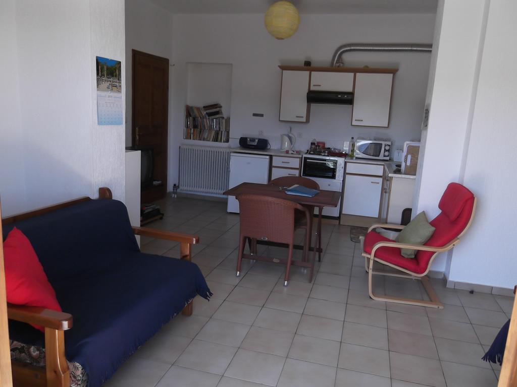 אמליאפולי Villa Christina חדר תמונה
